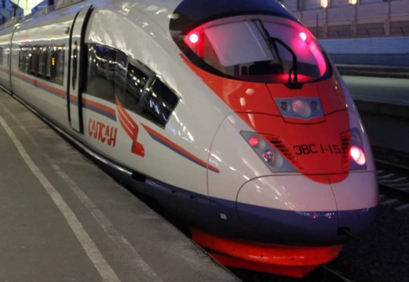 Фирменный поезд Сапсан Россия
