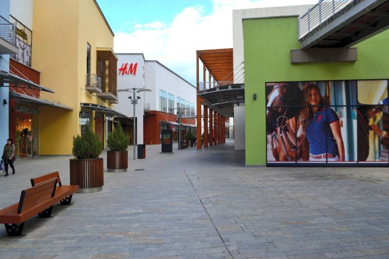 Город магазинов Тбилиси Ист Поинт