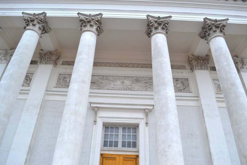 Колонны собора Святого Николая в Хельсинках